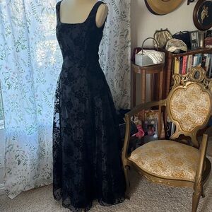 Jessica McClintock Gunne Sax Vintage Black Floral Evening Gown Y2K